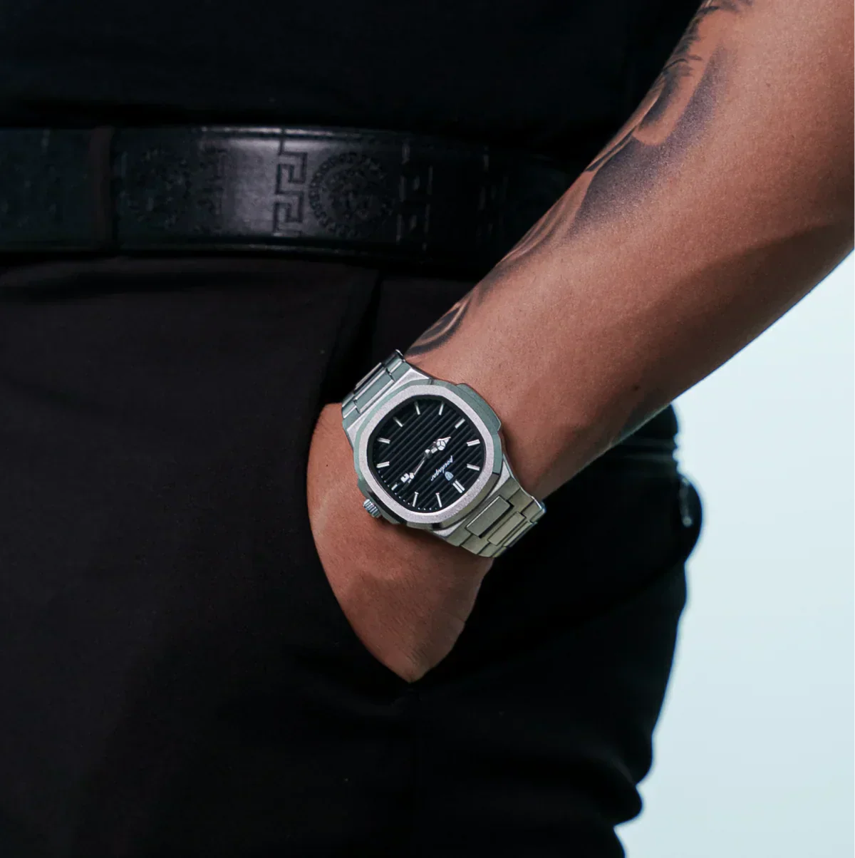 MONARCH MENSWEAR NAUTILUS DELUXE